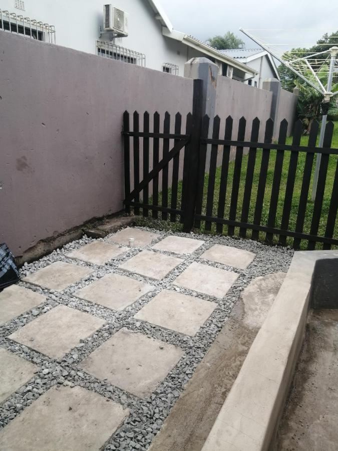 Khaya La Manzi Villa Port Edward Exterior photo
